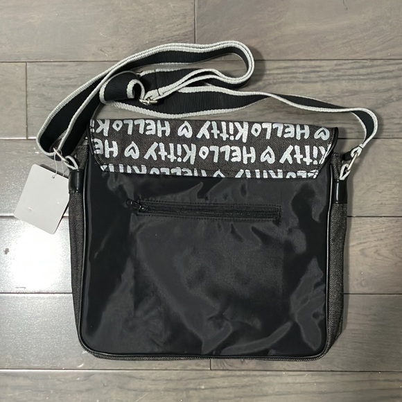 NWT Y2K Vintage 2002 Hello Kitty Graffiti Messenger Bag / Purse - Picture 3 of 6